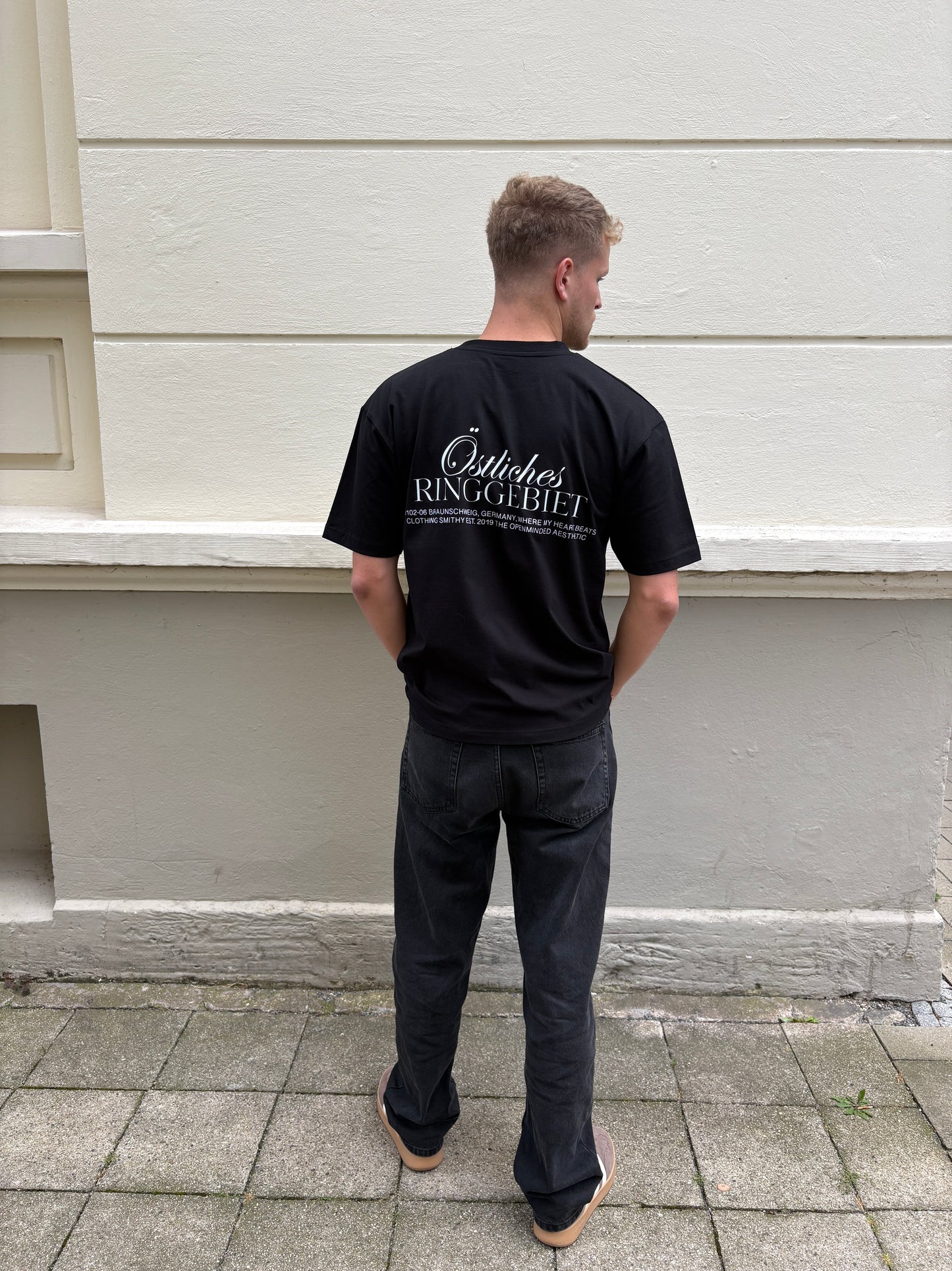 ÖSTLICHES RINGGEBIET T-SHIRT