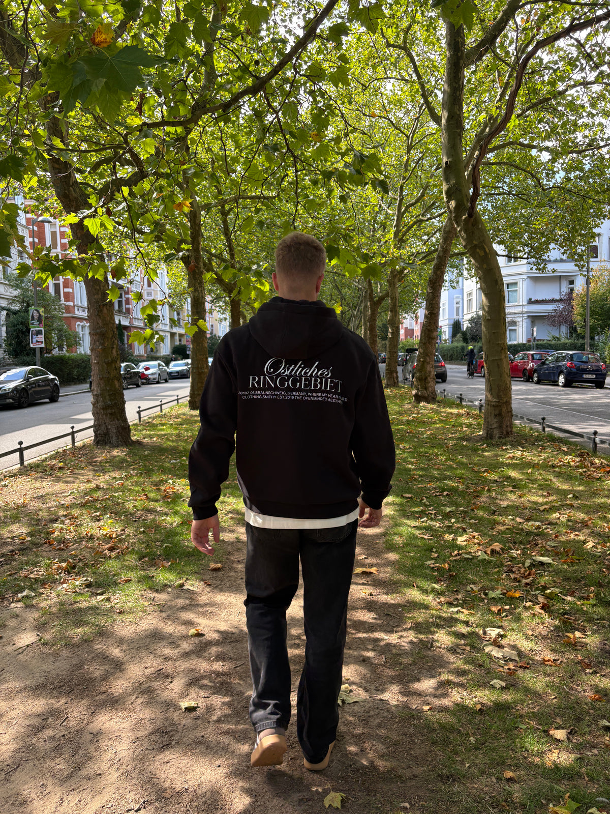 ÖSTLICHES RINGGEBIET HOODIE